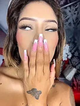 MystiqueXXX Webcam-Show