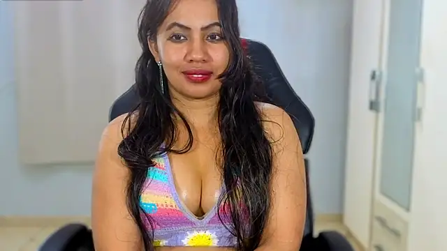 Chatroom XXX en direct de FannyXhot