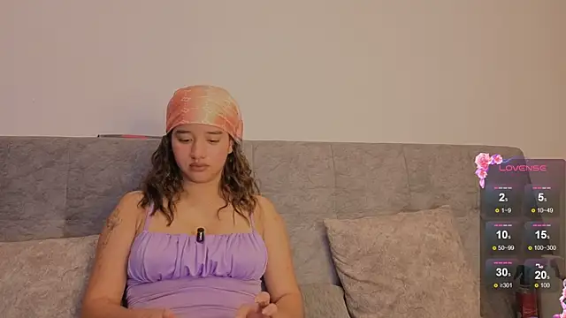 emilyrouxe élő XXX-chatje