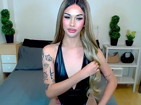 โชว์เว็บแคมของ HorsecockMadison