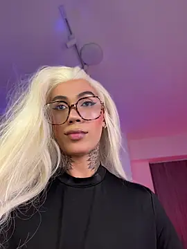 miss_tatiana_'s Webcam Show