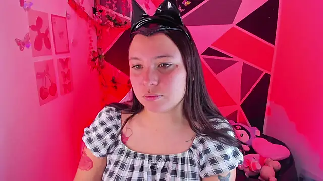little_emma0のライブXXXチャット