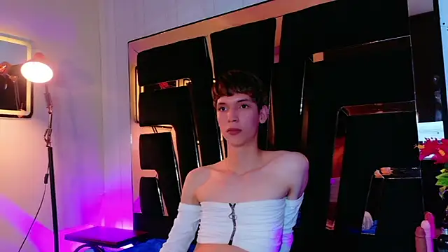 Stefany_PiInk élő XXX-chatje