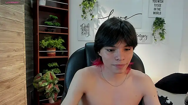Вебкам-шоу coby_cum