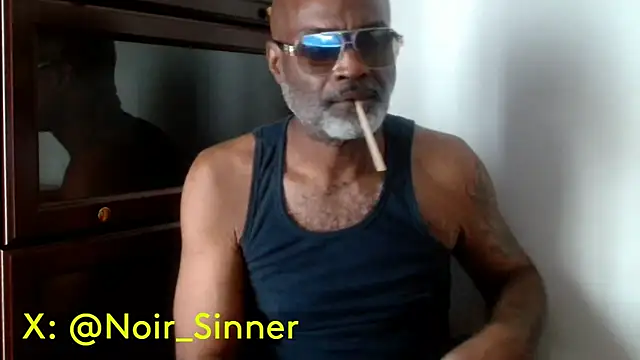 Chat XXX en directo de sinnernoir