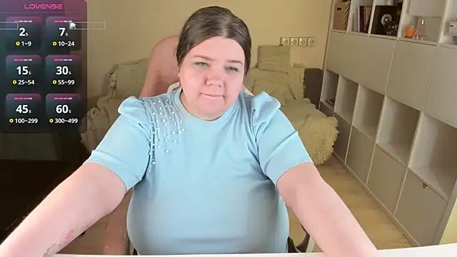 PlumPie's Live XXX Chat