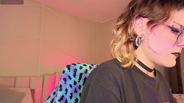 Rossiee_huntt's Live XXX Chat