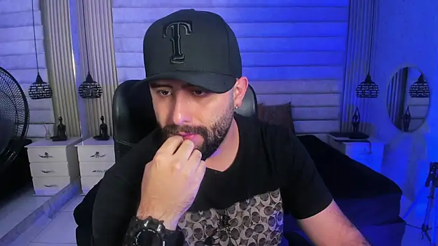 Pokazy przed kamerką – jhon_bear03