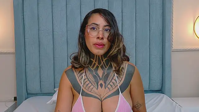 NicoleBlum – Naživo XXX chat