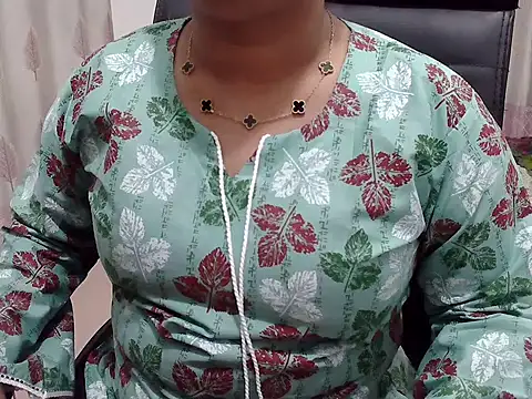 SexyRani2000's Webcam Show