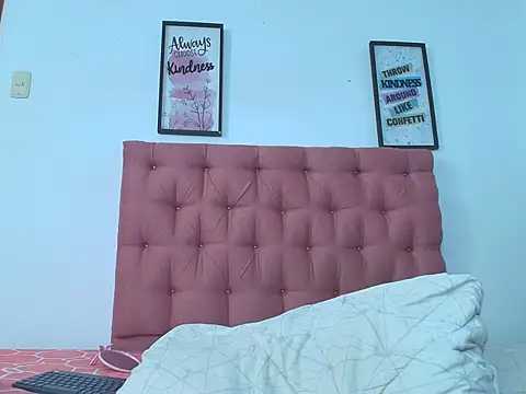 Sweet_Scarlett_'s Live XXX Chat