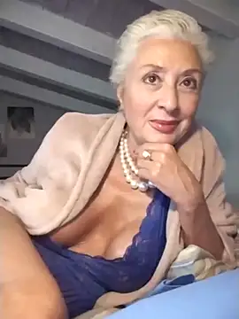 Chat +18 de divinaerotica ao vivo