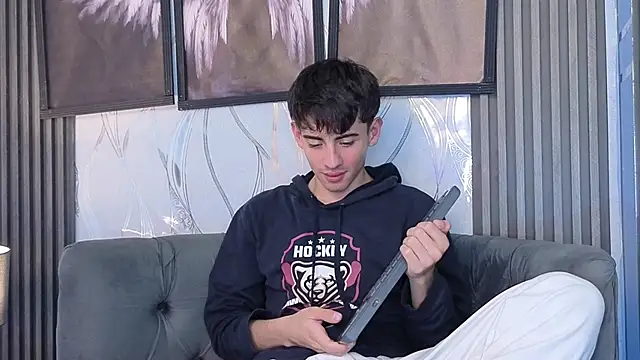 demian_hot99's Webcam Show