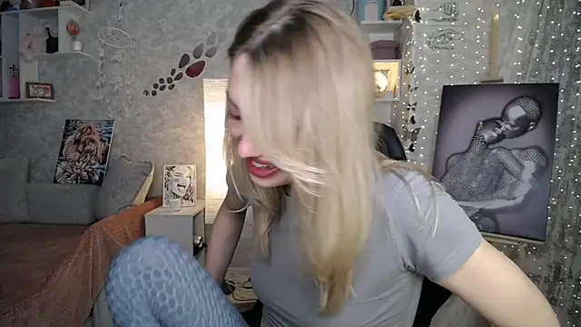 NickyAdamidi's Live XXX Chat