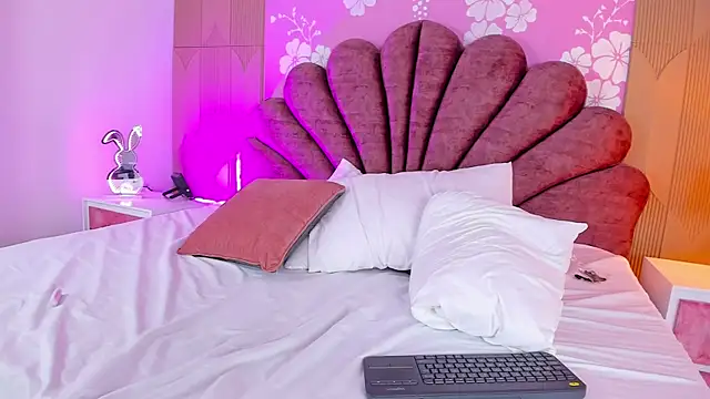 Вебкам-шоу violetsmith1_