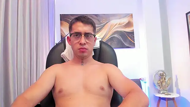 Tommas_Jhonson's Webcam Show