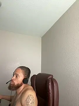 Fathero1time Show in webcam