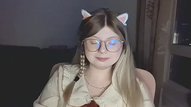YukiBlush Adlı Modelin Canlı XXX Sohbeti
