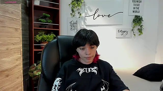XXX chat uživo modela coby_cum