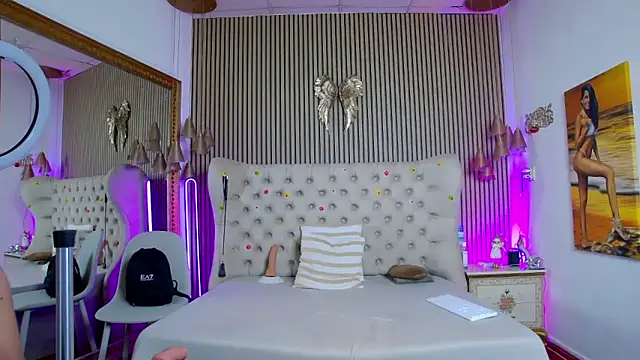 PlayfulShow Webcam show