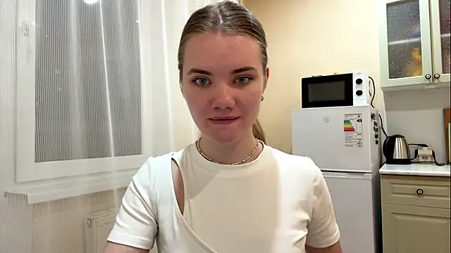 Chat +18 de doana_bebriti ao vivo