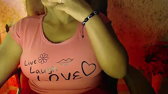 ItsMiraDesire's Live XXX Chat
