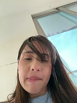 ginny_ross Show in webcam