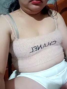 Lily_Henry Pertunjukan Webcam