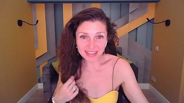 Chat XXX en directo de EllaLong