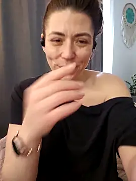 Ellie-Elizabeth's Live XXX Chat