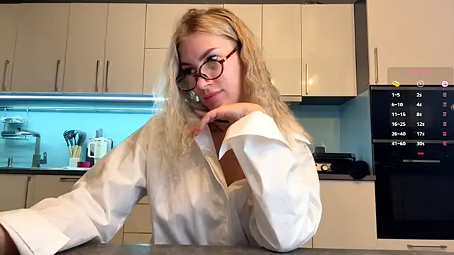 Онлайн чат XXX SoftnessMila