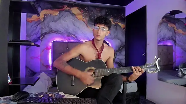 MaxiimoRomano_ 网络视讯表演