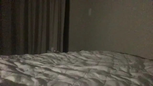 MrBombasticxxx's Webcam Show