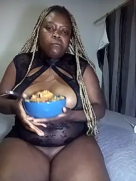 Pokazy przed kamerką – Thickdarkbby