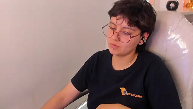 Nathaly_ds – Naživo XXX chat