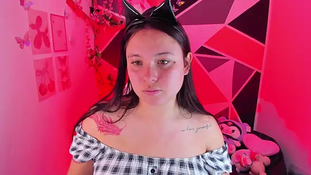 little_emma0's Live XXX Chat