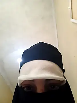 sexy__mona Adlı Modelin Web Kamerası Şovu