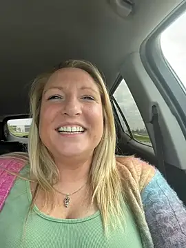 sweetkacibaby's Webcam Show