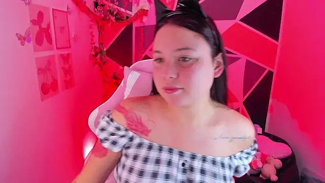 little_emma0のライブXXXチャット