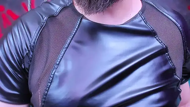 Živý XXX chat ArmandoSteel4u