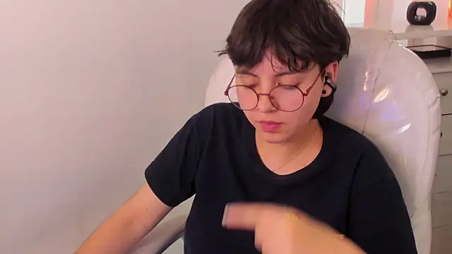Nathaly_ds élő XXX-chatje