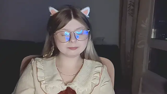 Chat XXX en directo de YukiBlush
