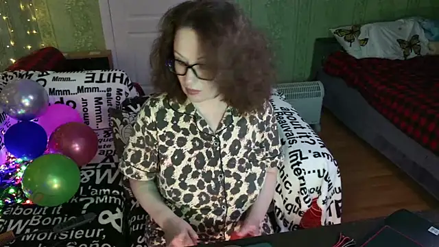 MarleneDietrich Chat XXX live