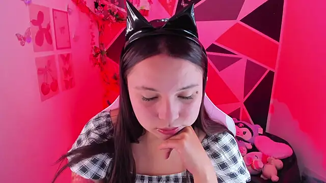 little_emma0: онлайн-секс-чат