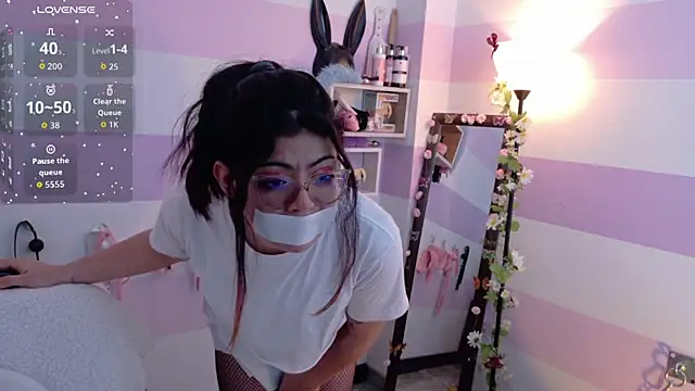 Catwhite_'s Live XXX Chat