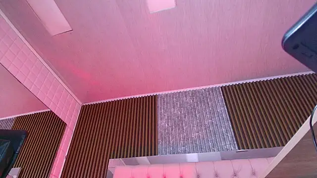 LUCIANA_FOX_TS' Webcam Show