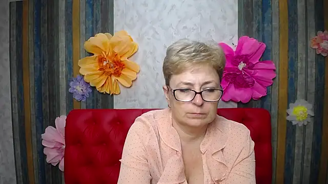 EmiliaGree – Live XXX-chat