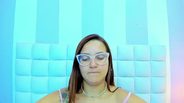 Chat +18 de teresasroom_ ao vivo