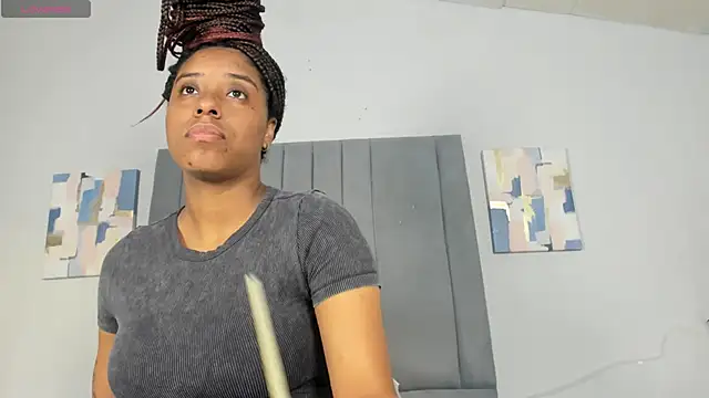 Sophia_Ebony Chat XXX in diretta
