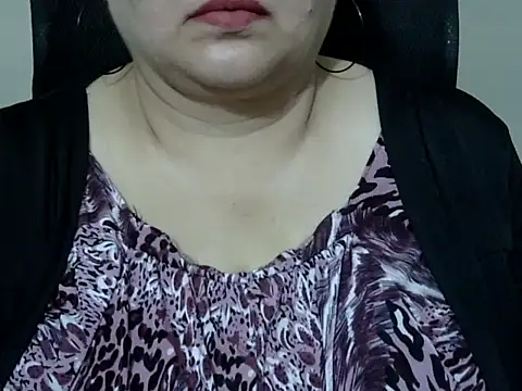 Soniya_Sha 即時 XXX 聊天